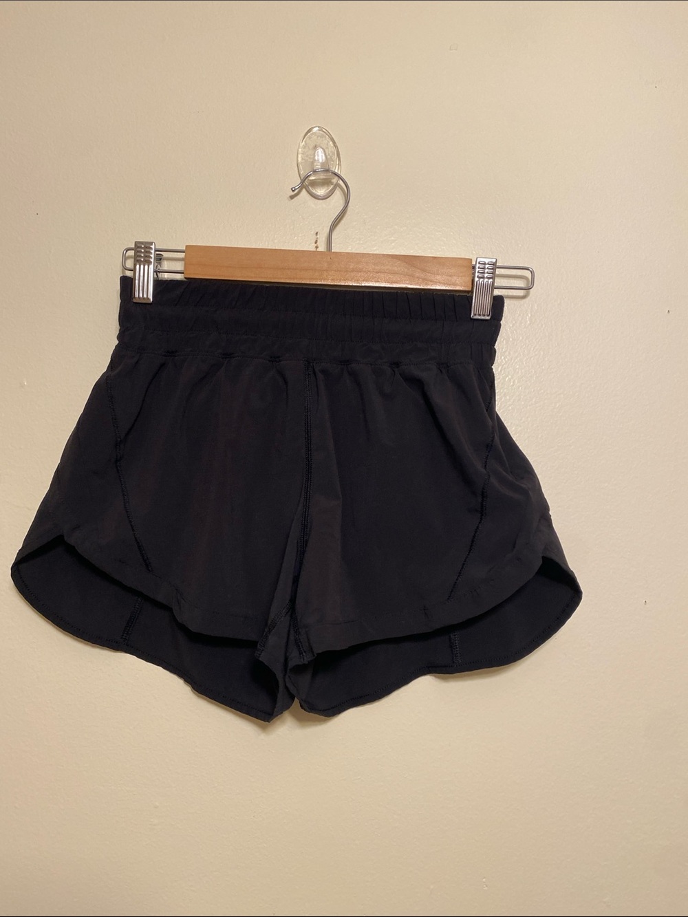 lululemon athletica Black Athletic Running Shorts. Size 4